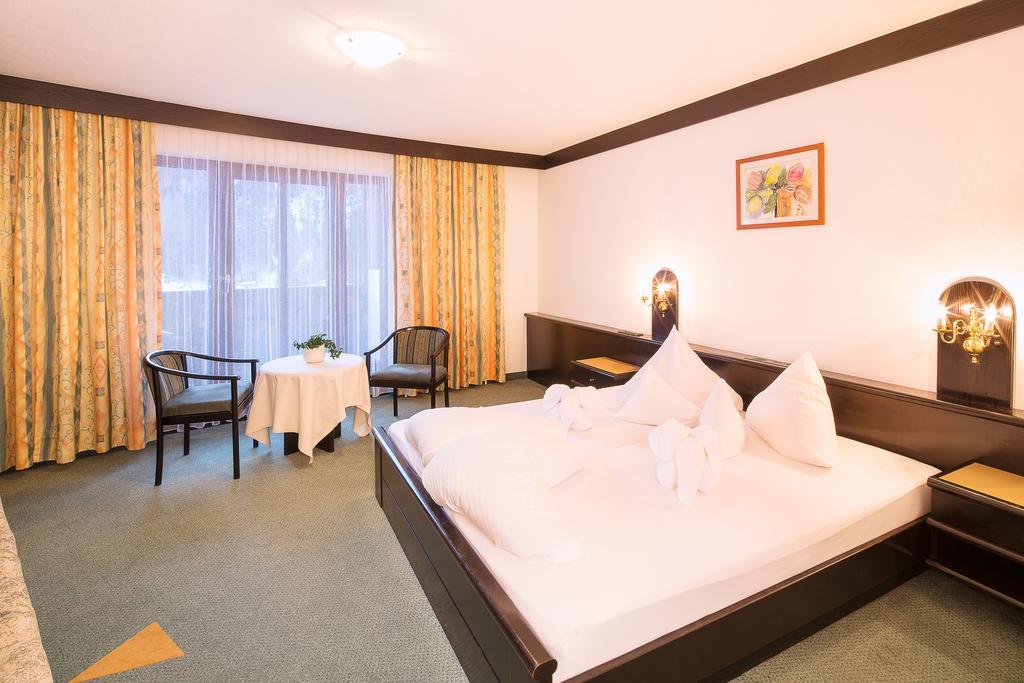 Hotel Neue Burg เนาดาส ห้อง รูปภาพ